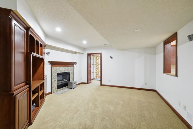 14031 Willow Drive, Clive, IA 50325