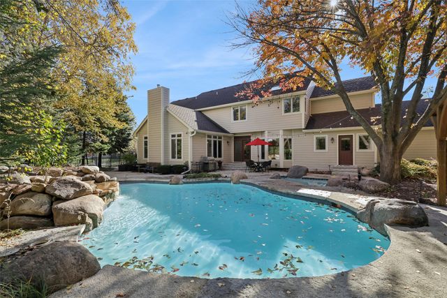 14031 Willow Drive, Clive, IA 50325