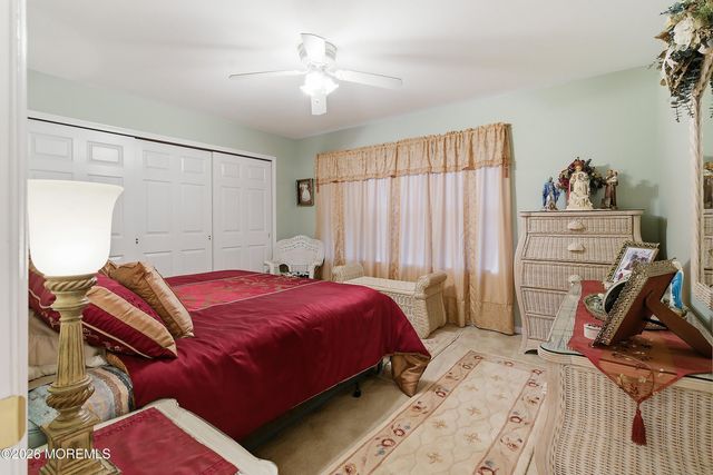 1 Ravenwood Court, Bayville, NJ 08721