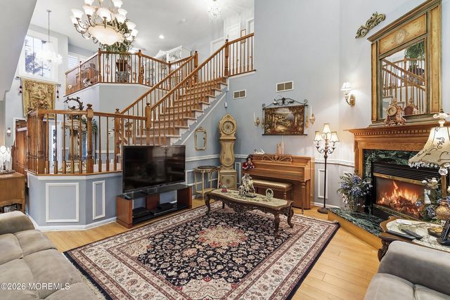 1 Ravenwood Court, Bayville, NJ 08721