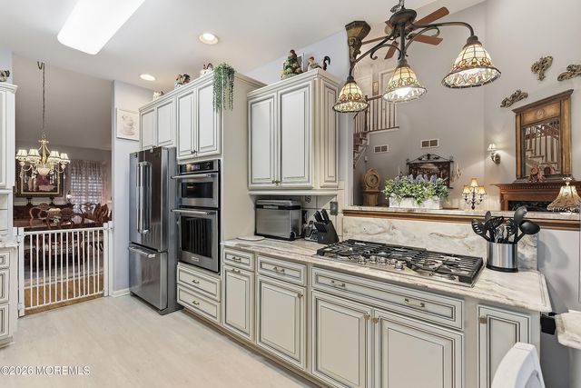 1 Ravenwood Court, Bayville, NJ 08721