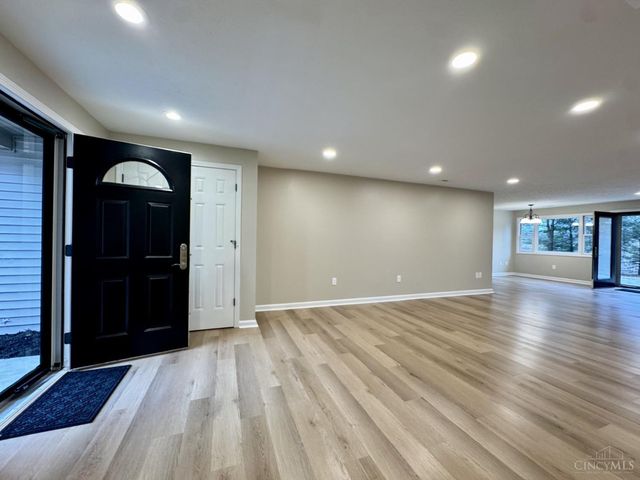 5433 Cleves Warsaw Pike, Delhi Twp, OH 45238