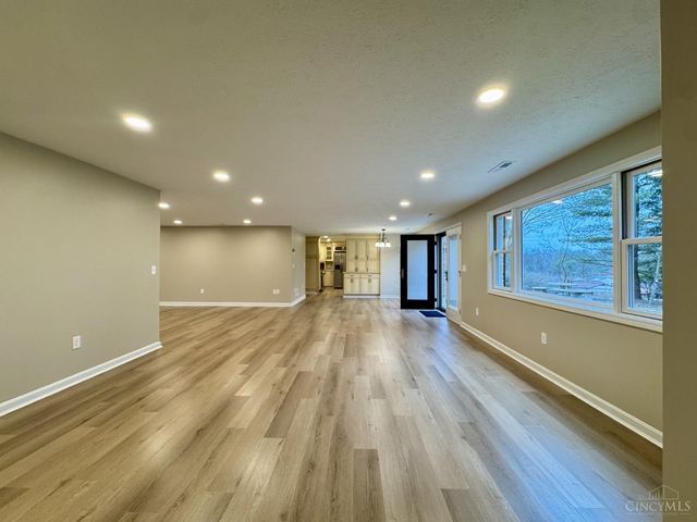 5433 Cleves Warsaw Pike, Delhi Twp, OH 45238