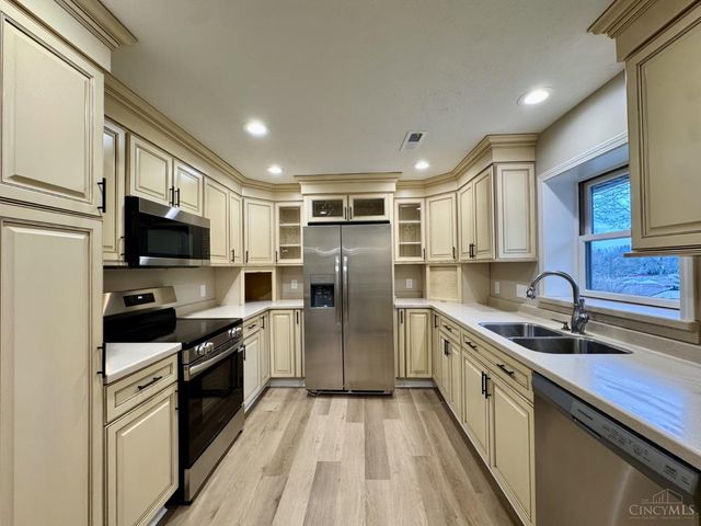 5433 Cleves Warsaw Pike, Delhi Twp, OH 45238