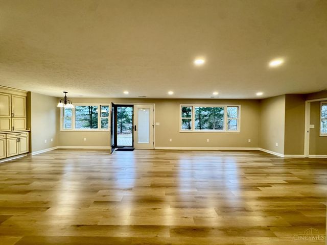 5433 Cleves Warsaw Pike, Delhi Twp, OH 45238