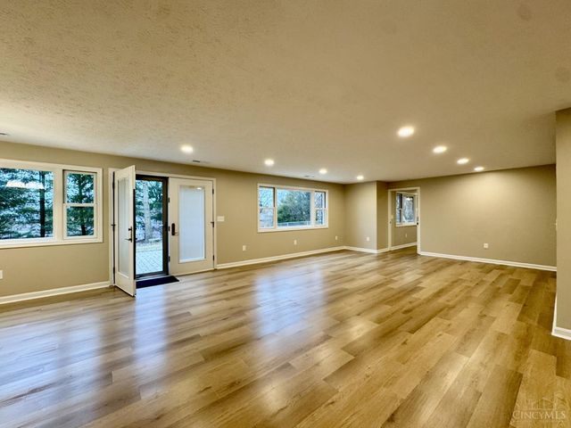 5433 Cleves Warsaw Pike, Delhi Twp, OH 45238