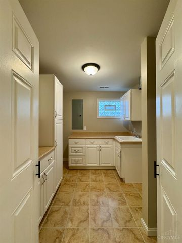 5433 Cleves Warsaw Pike, Delhi Twp, OH 45238