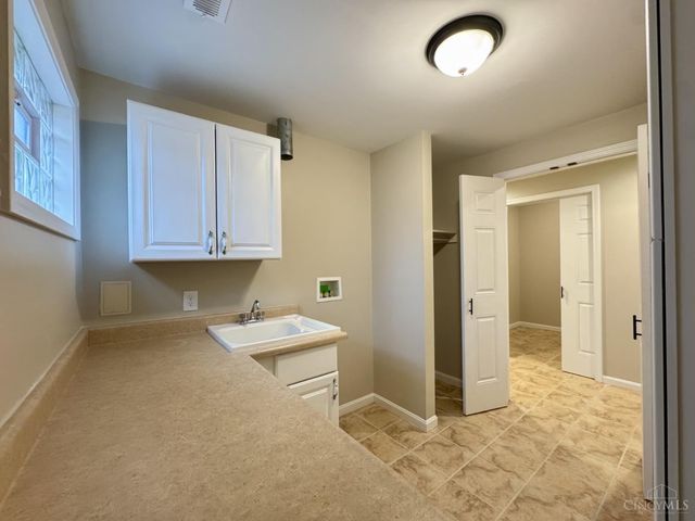 5433 Cleves Warsaw Pike, Delhi Twp, OH 45238