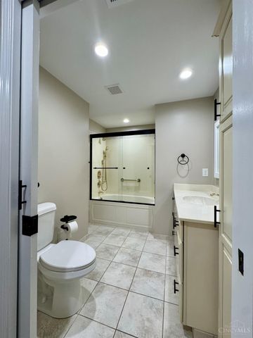 5433 Cleves Warsaw Pike, Delhi Twp, OH 45238