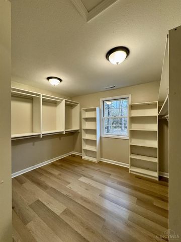 5433 Cleves Warsaw Pike, Delhi Twp, OH 45238