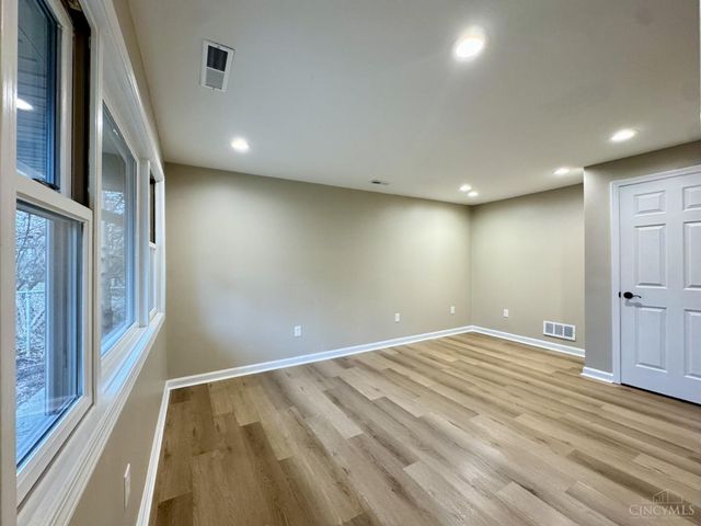 5433 Cleves Warsaw Pike, Delhi Twp, OH 45238