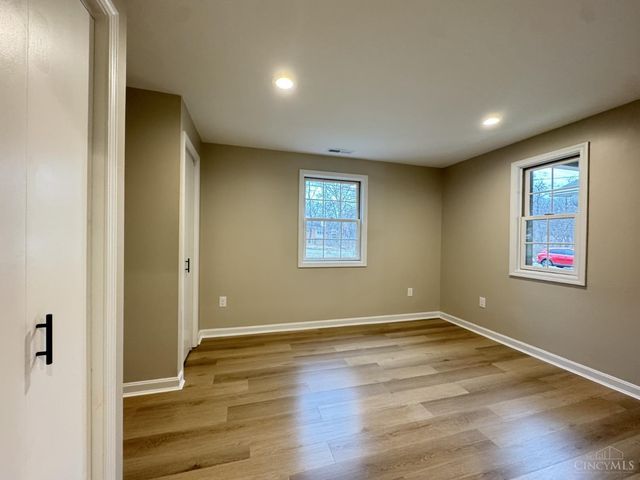 5433 Cleves Warsaw Pike, Delhi Twp, OH 45238