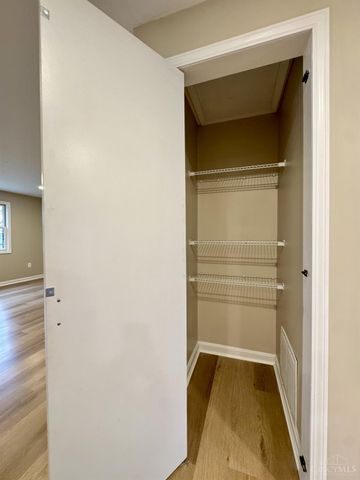 5433 Cleves Warsaw Pike, Delhi Twp, OH 45238