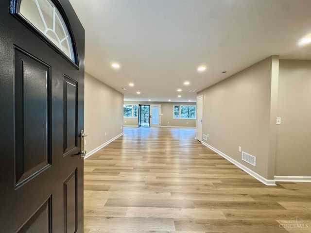 5433 Cleves Warsaw Pike, Delhi Twp, OH 45238