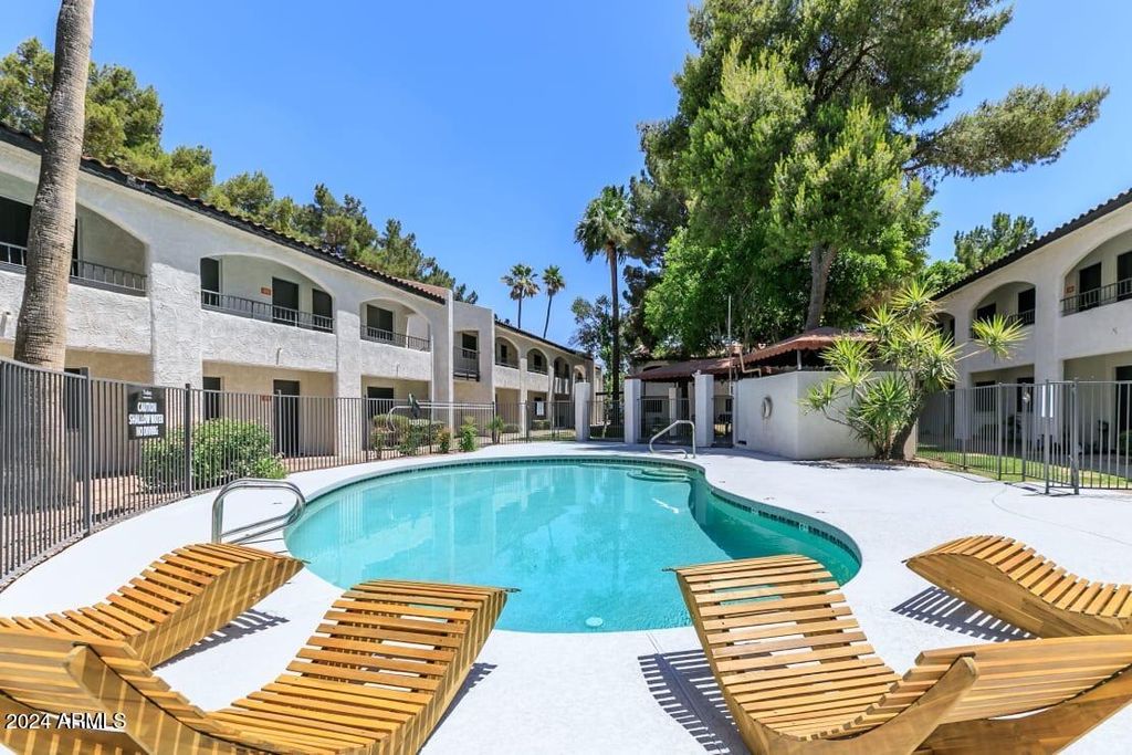 2645 E CACTUS Road 1, Phoenix, AZ 85032