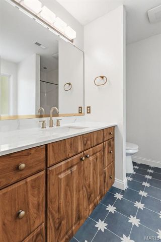 202 Keeneland Court, Collinsville, IL 62234