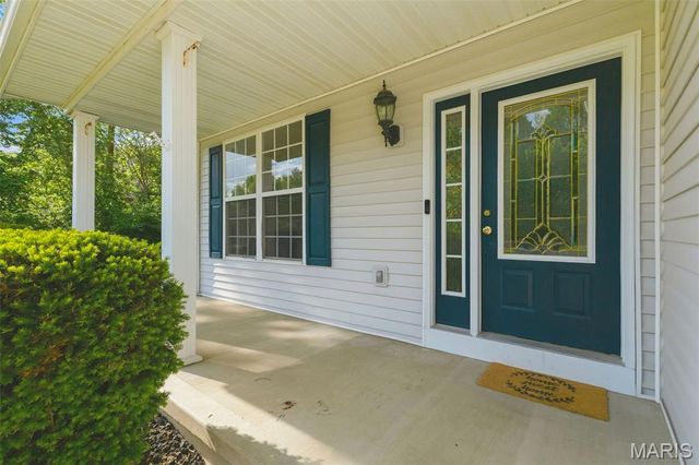 202 Keeneland Court, Collinsville, IL 62234