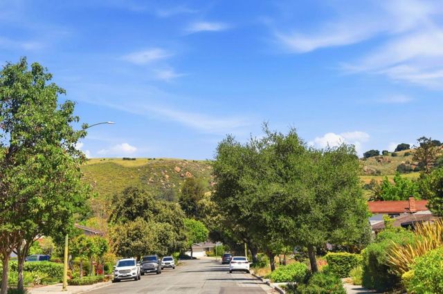 6670 Mount Holly Drive, San Jose, CA 95120