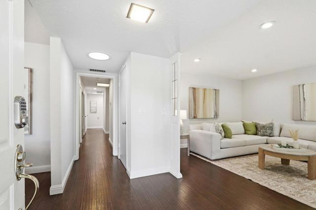 6670 Mount Holly Drive, San Jose, CA 95120