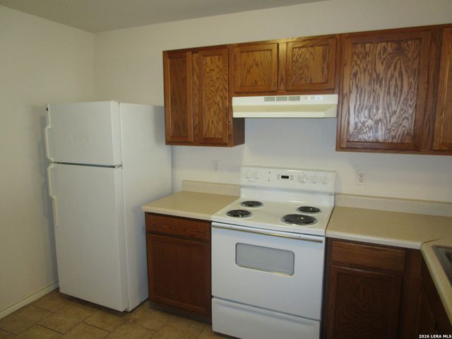 20 BRATTON DR, San Antonio, TX 78245