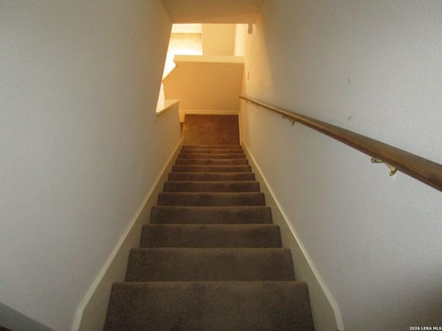 20 BRATTON DR, San Antonio, TX 78245