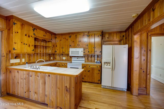 120 W 12th Street, Washington, NC 27889