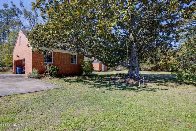 120 W 12th Street, Washington, NC 27889