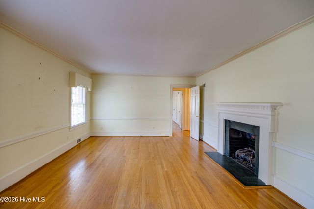 120 W 12th Street, Washington, NC 27889