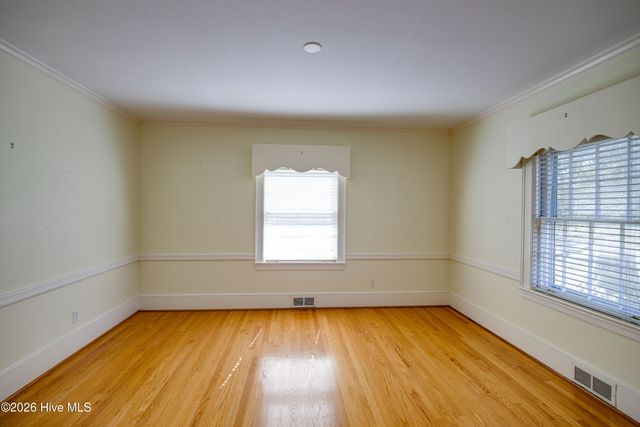 120 W 12th Street, Washington, NC 27889