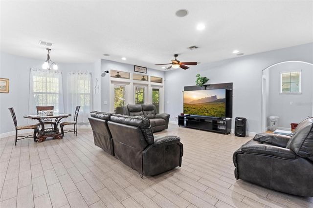 1204 LEXINGTON AVENUE, Davenport, FL 33837