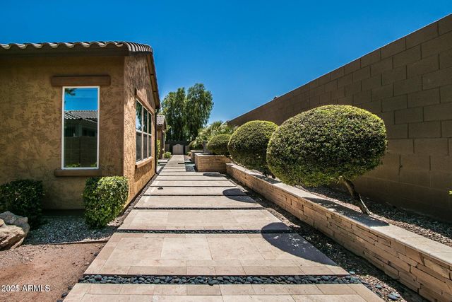 3009 E VALENCIA Drive, Phoenix, AZ 85042