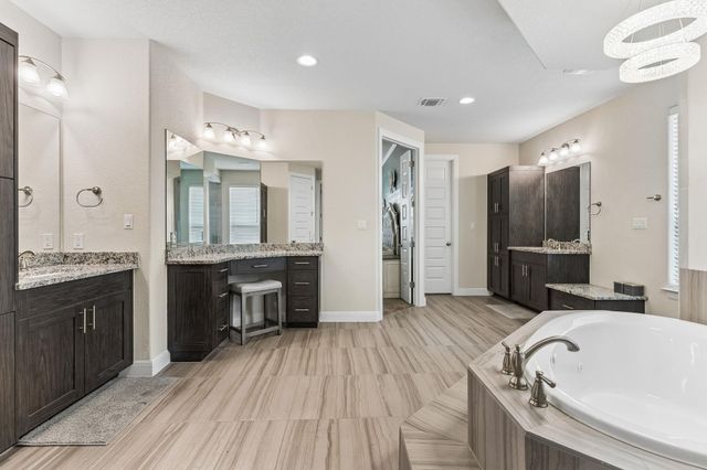 238 Arapaho DR, Kyle, TX 78640