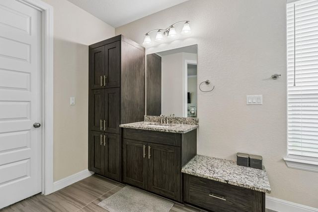 238 Arapaho DR, Kyle, TX 78640