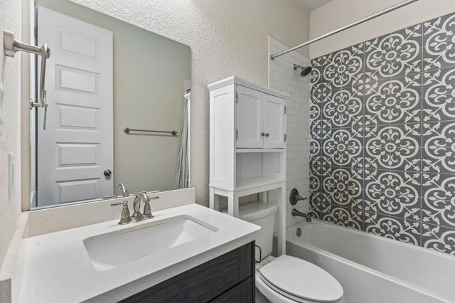238 Arapaho DR, Kyle, TX 78640