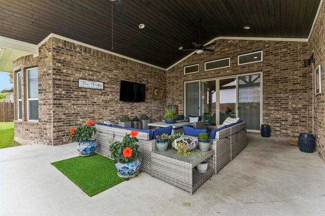 238 Arapaho DR, Kyle, TX 78640
