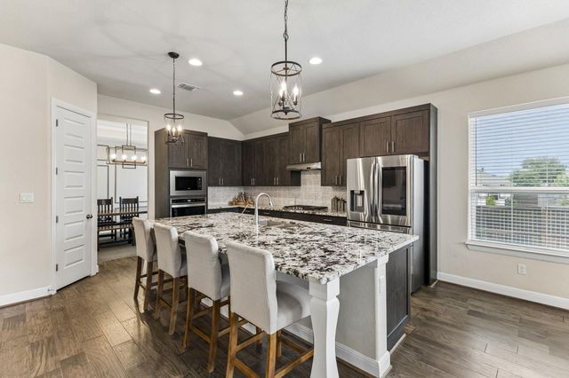 238 Arapaho DR, Kyle, TX 78640