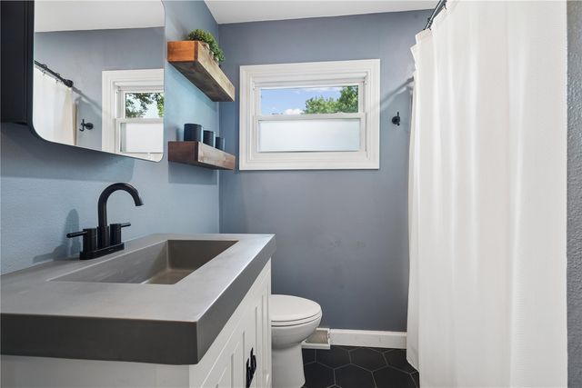 415 Linwood Street SW, Cedar Rapids, IA 52404