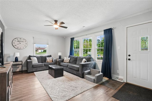 415 Linwood Street SW, Cedar Rapids, IA 52404