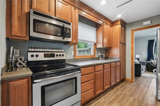 415 Linwood Street SW, Cedar Rapids, IA 52404