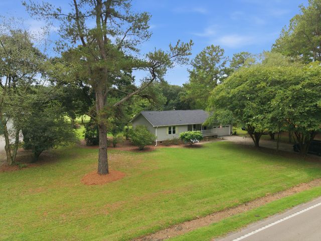 2629 Cooper Store Road, Moncks Corner, SC 29461