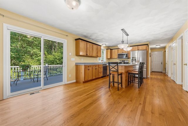 102 Cathedral Drive, Attleboro, MA 02703