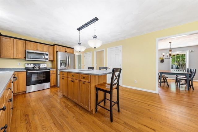 102 Cathedral Drive, Attleboro, MA 02703