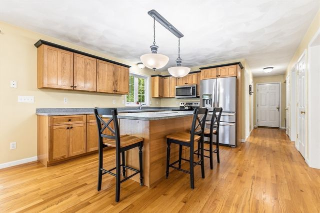 102 Cathedral Drive, Attleboro, MA 02703