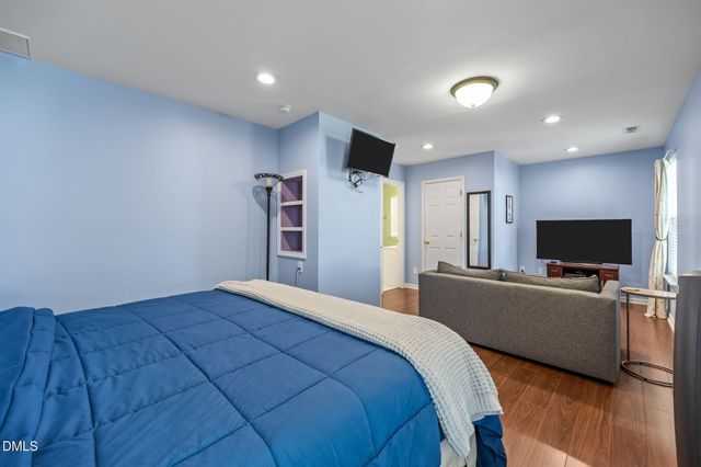 202 Millicent Way, Morrisville, NC 27560