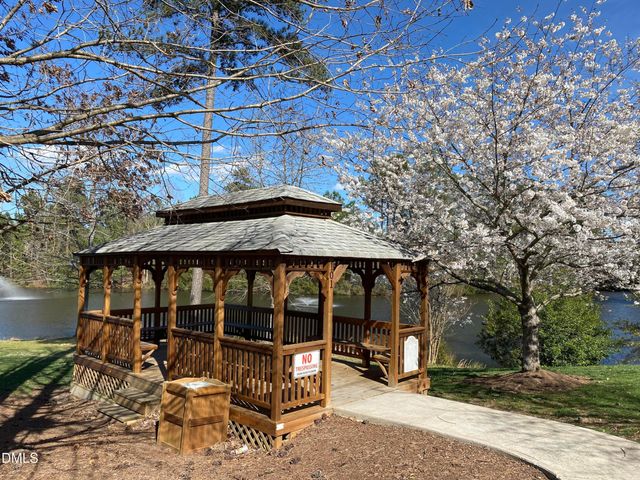 202 Millicent Way, Morrisville, NC 27560