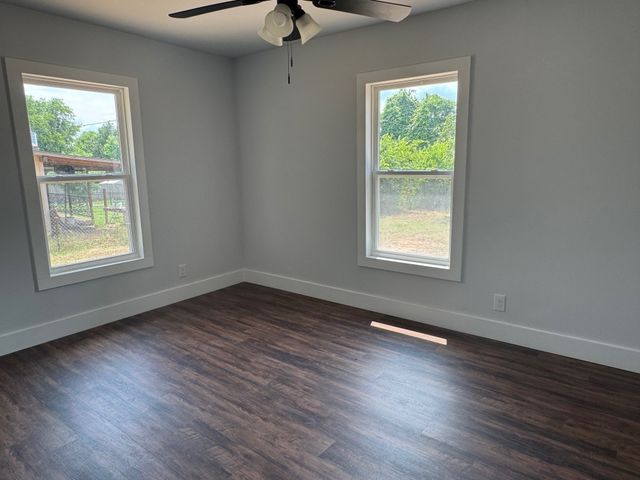 120 Live Oak Drive, Azle, TX 76020