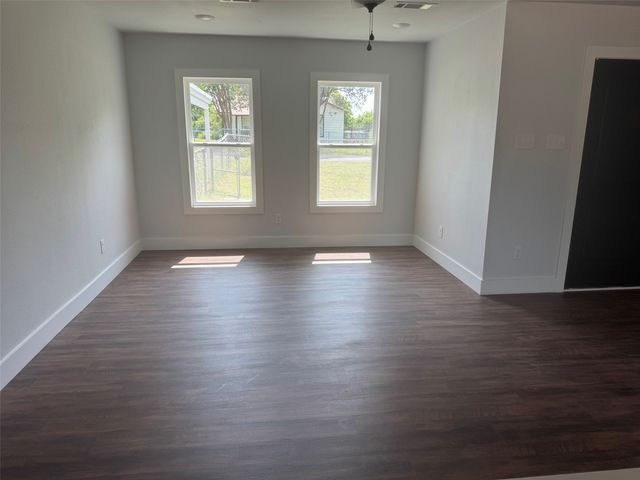 120 Live Oak Drive, Azle, TX 76020