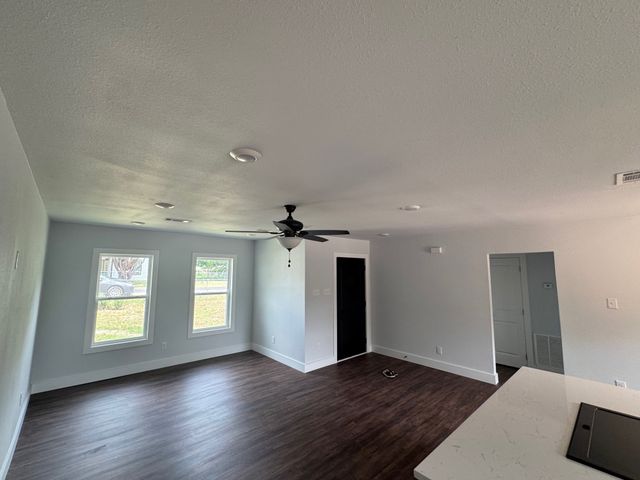 120 Live Oak Drive, Azle, TX 76020