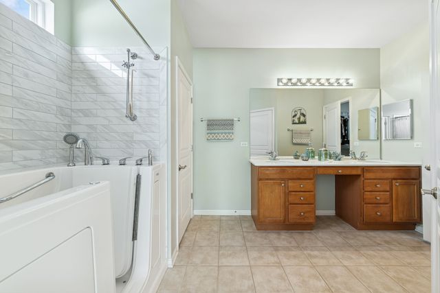 2535 Rolling Ridge, Elgin, IL 60124