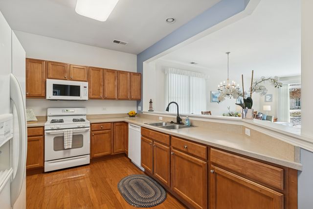 2535 Rolling Ridge, Elgin, IL 60124